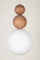 pol_pl_Lampa-wiszaca-biala-kula-drewno-bukowe-41679-RONA-2-jasny-braz-15398_3.webp